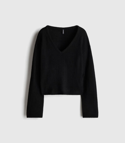 Fine-knit V-neck jumper